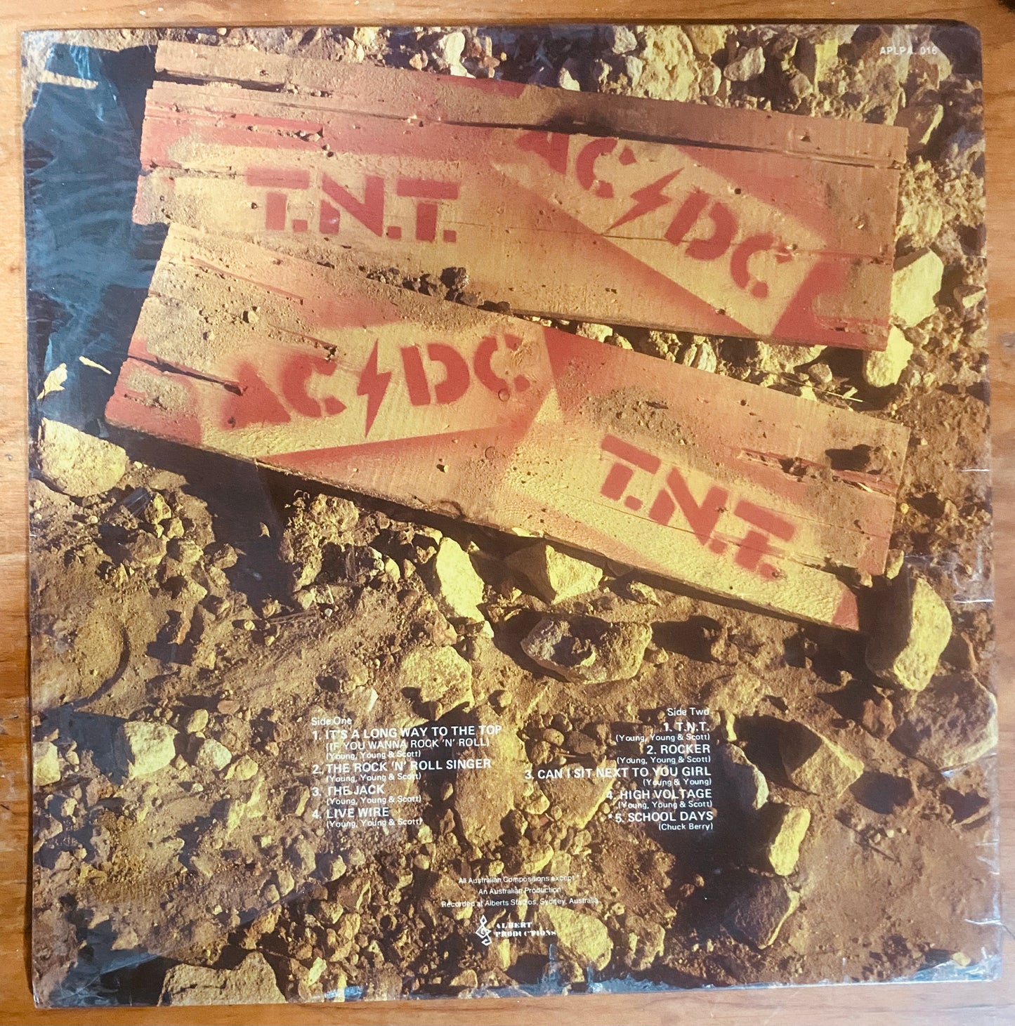 OG AUSTRALIA!! - AC/DC - T.N.T. (LP, Album, Lam) CL